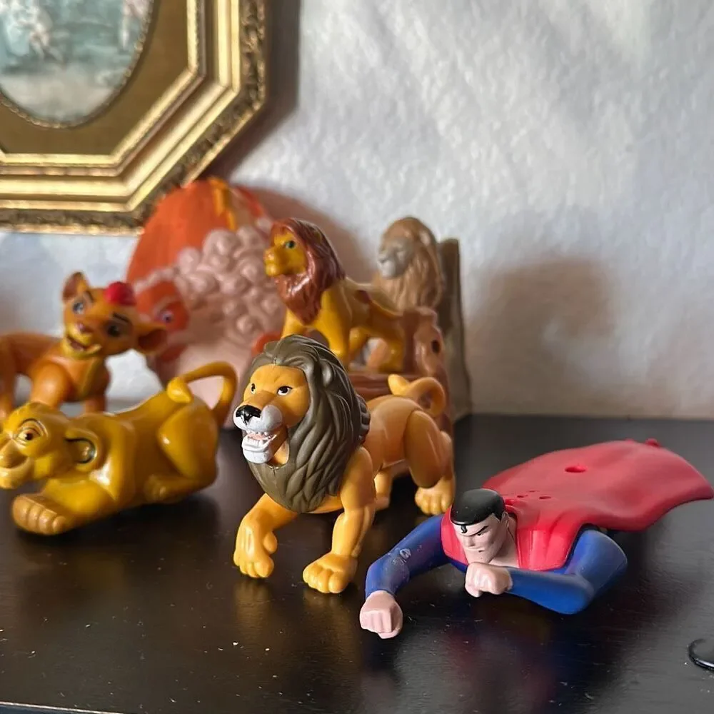 Disney small mini toy bundle lion king tomon and pumba Superman onward